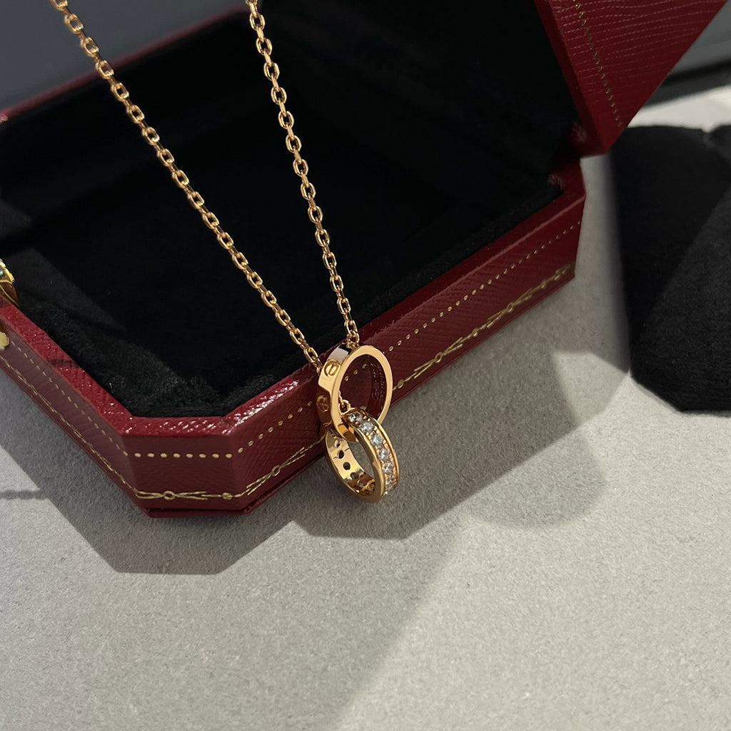 [LUXE JEWELRY] LOVE DOUBLE RING HALF DIAMOND NECKLACE