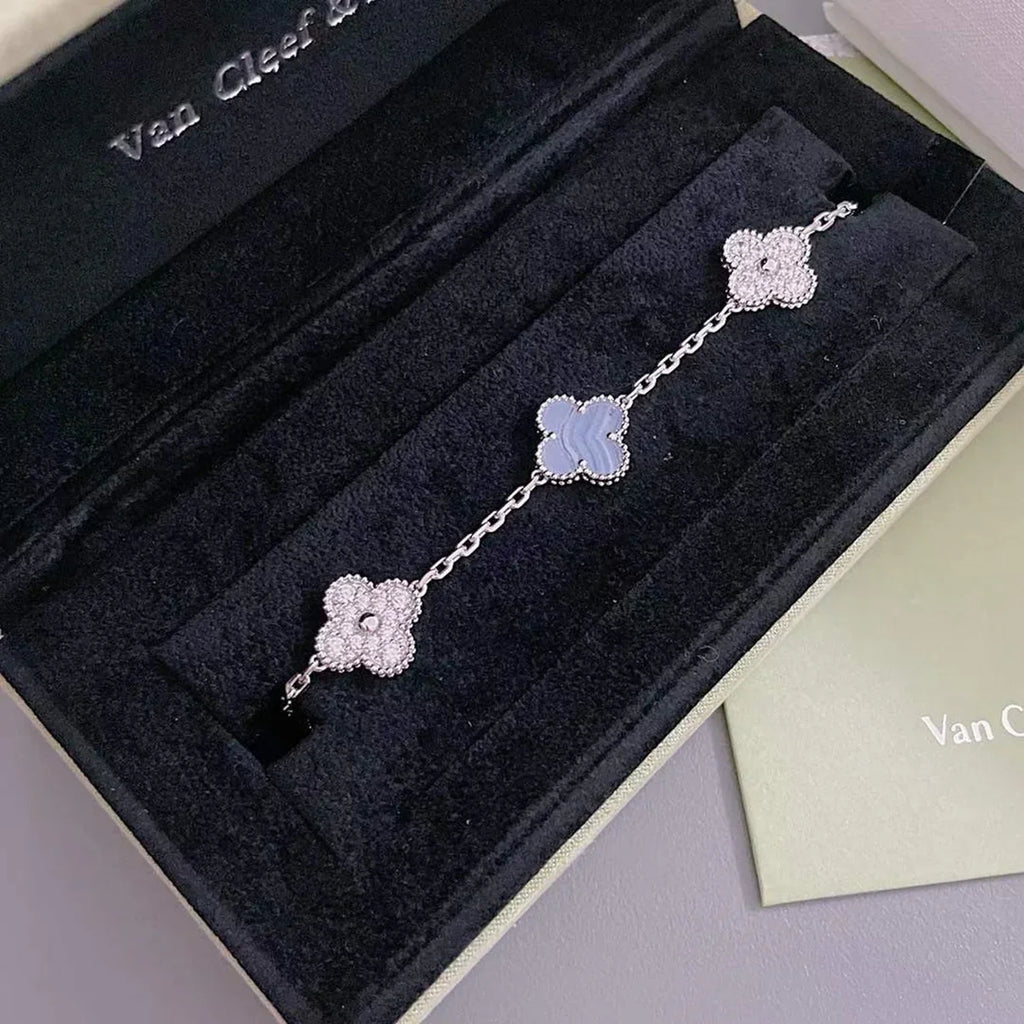 [LUXE JEWELRY] CLOVER 5 MOTIF PURPLE CHALCEDONY BRACELET COLLECTION