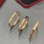 [LUXE JEWELRY] LOVE BRACELET 4.8MM