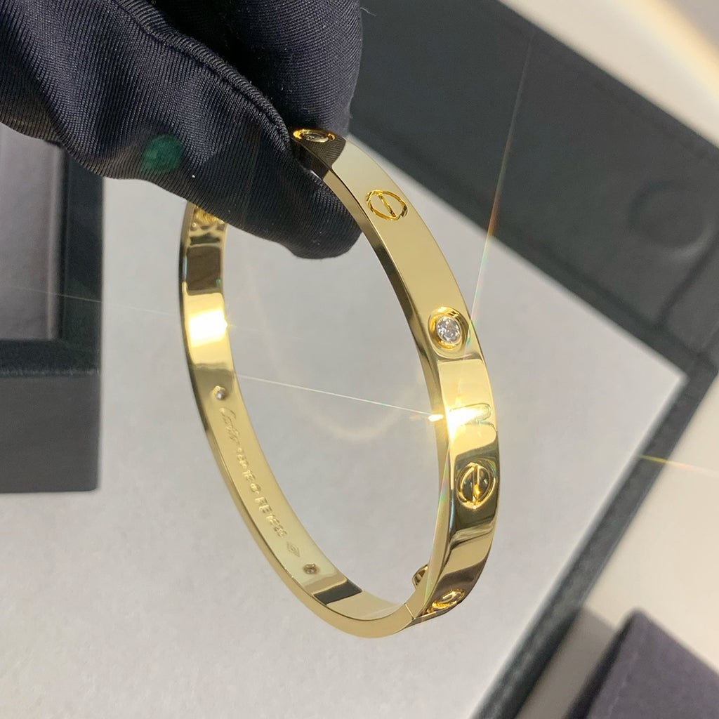 [LUXE JEWELRY] LOVE BRACELET 6.1MM 4 DIAMONDS