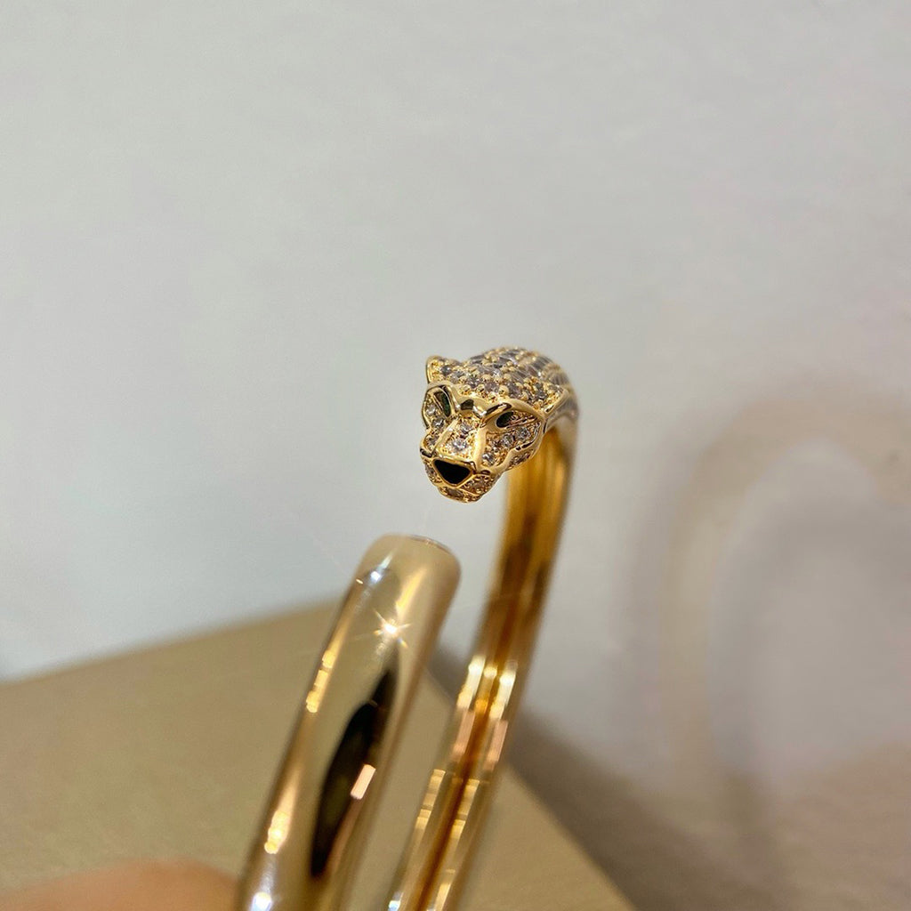 [LUXE JEWELRY] PANTHERE HALF DIAMOND OPEN BRACELET