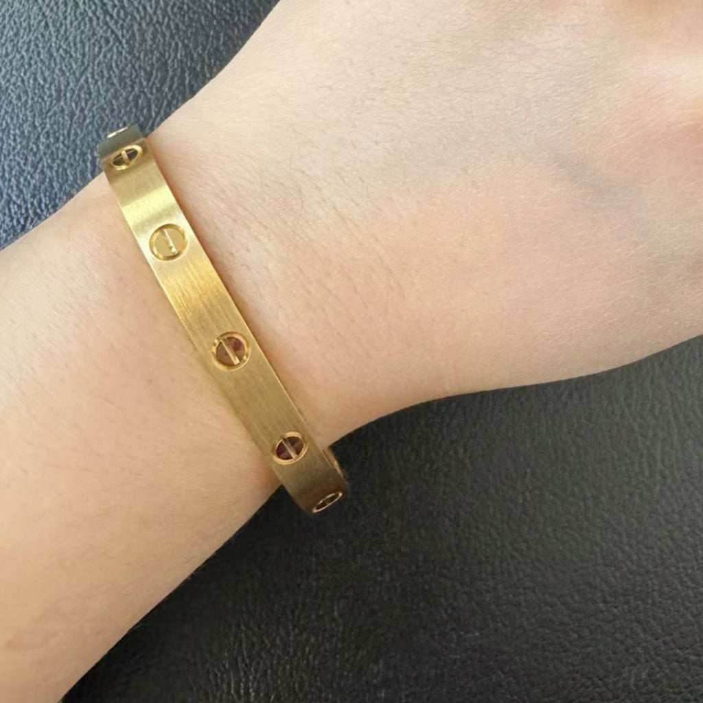 [LUXE JEWELRY] LOVE BRACELET 6.1MM BRUSHED