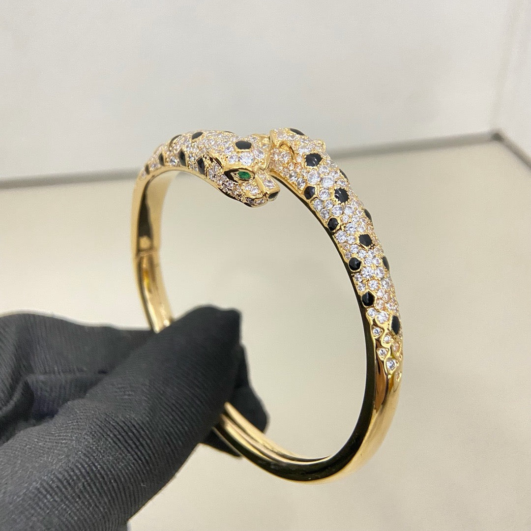 [LUXE JEWELRY] PANTHERE DOUBLE HEADED HALF DIAMOND OPEN BRACELET