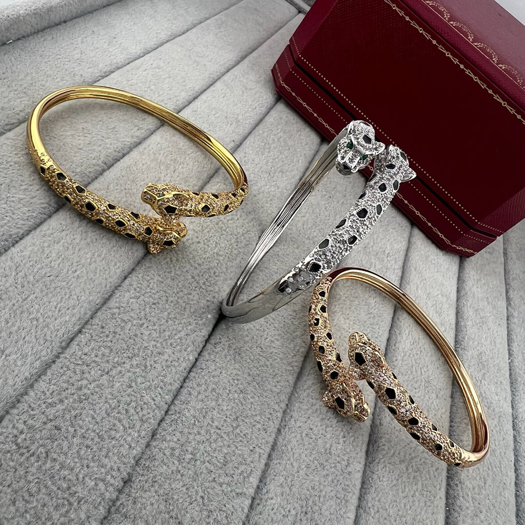 [LUXE JEWELRY] PANTHERE DOUBLE HEADED HALF DIAMOND OPEN BRACELET