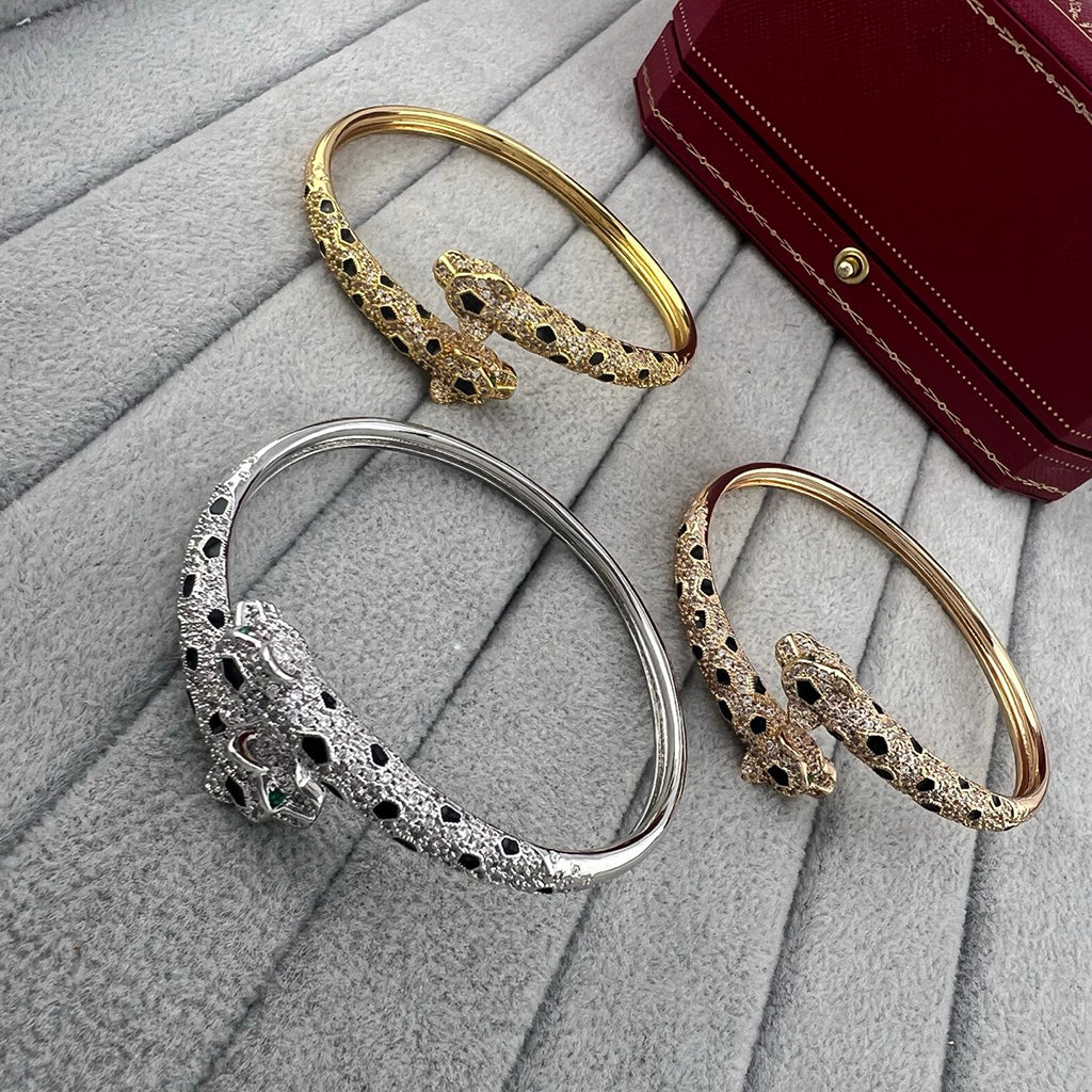[LUXE JEWELRY] PANTHERE DOUBLE HEADED HALF DIAMOND OPEN BRACELET