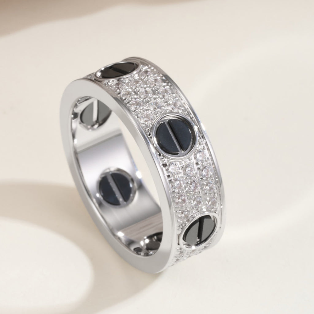 [LUXE JEWELRY] LOVE RING 5.5MM DIAMONDS PAVED CERAMIC