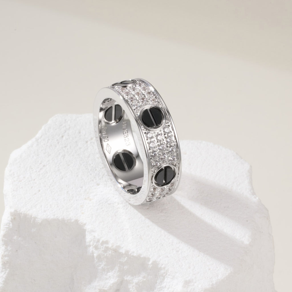 [LUXE JEWELRY] LOVE RING 5.5MM DIAMONDS PAVED CERAMIC