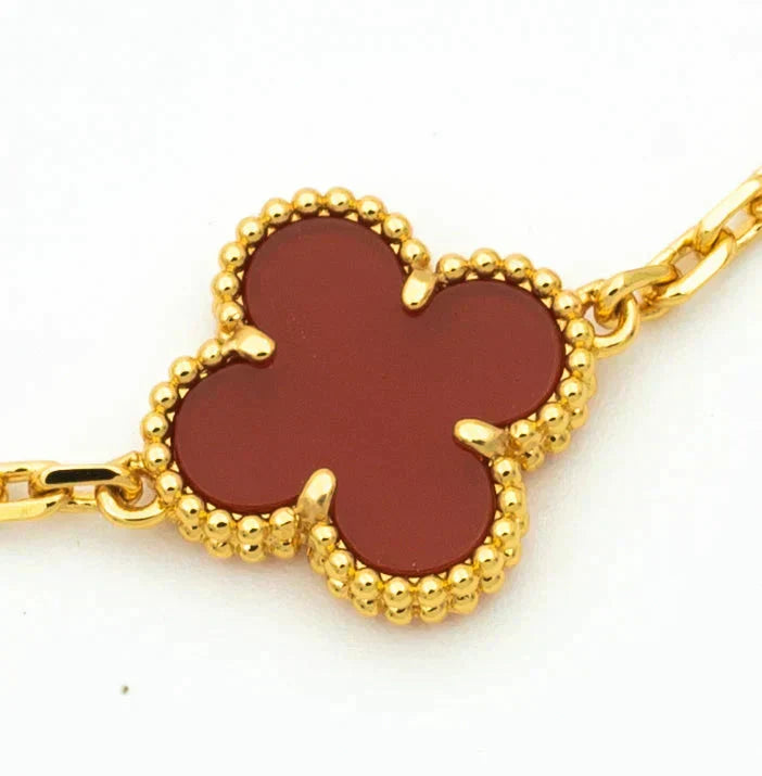 [LUXE JEWELRY] CLOVER 5 MOTIF RED CORNELIAN BRACELET COLLECTION
