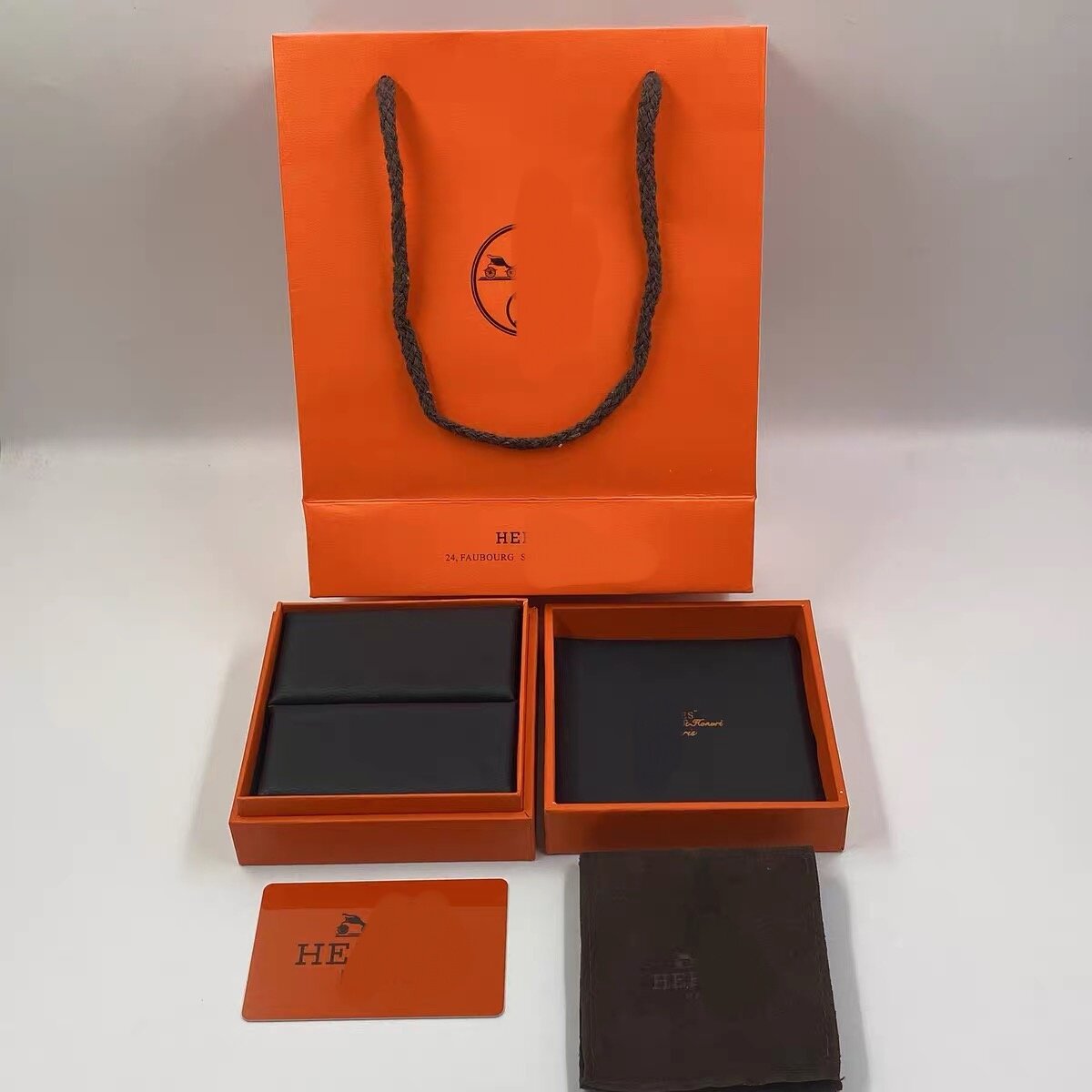 [LUXE] HM  BOX GIFT BAG