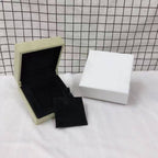 [LUXE] VA CLOVER BOX GIFT BAG