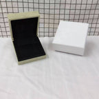 [LUXE] VA CLOVER BOX GIFT BAG