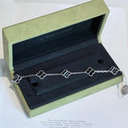 [LUXE JEWELRY] CLOVER 5 MOTIF PULSAR STONE BRACELET COLLECTION