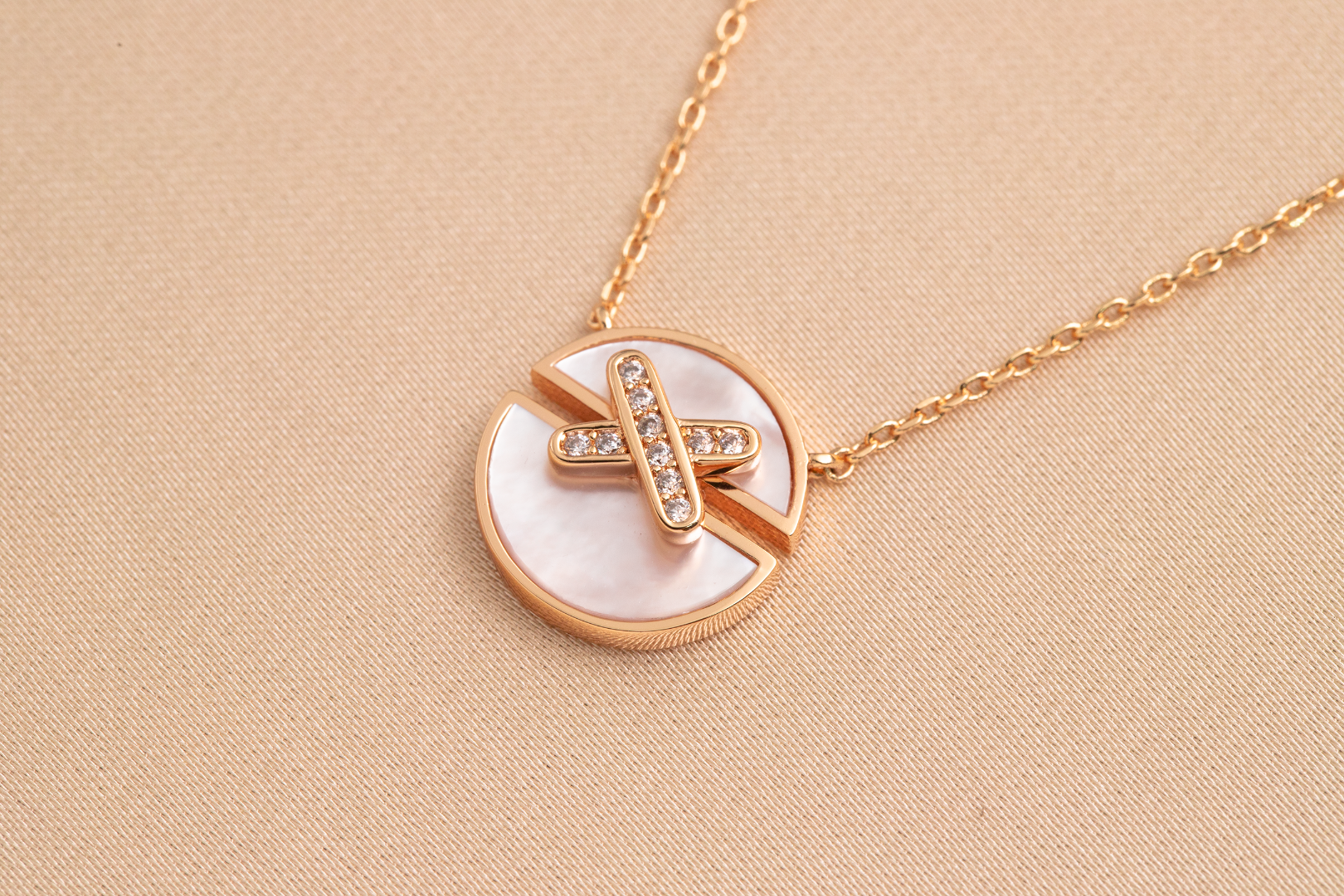 [LUXE JEWELRY]JEUX DE PINK GOLD DIAMOND NECKLACE
