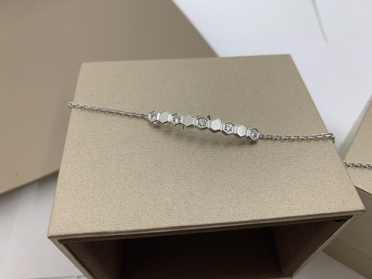 [LUXE JEWELRY]BEE LOVE BRACELET DIAMOND