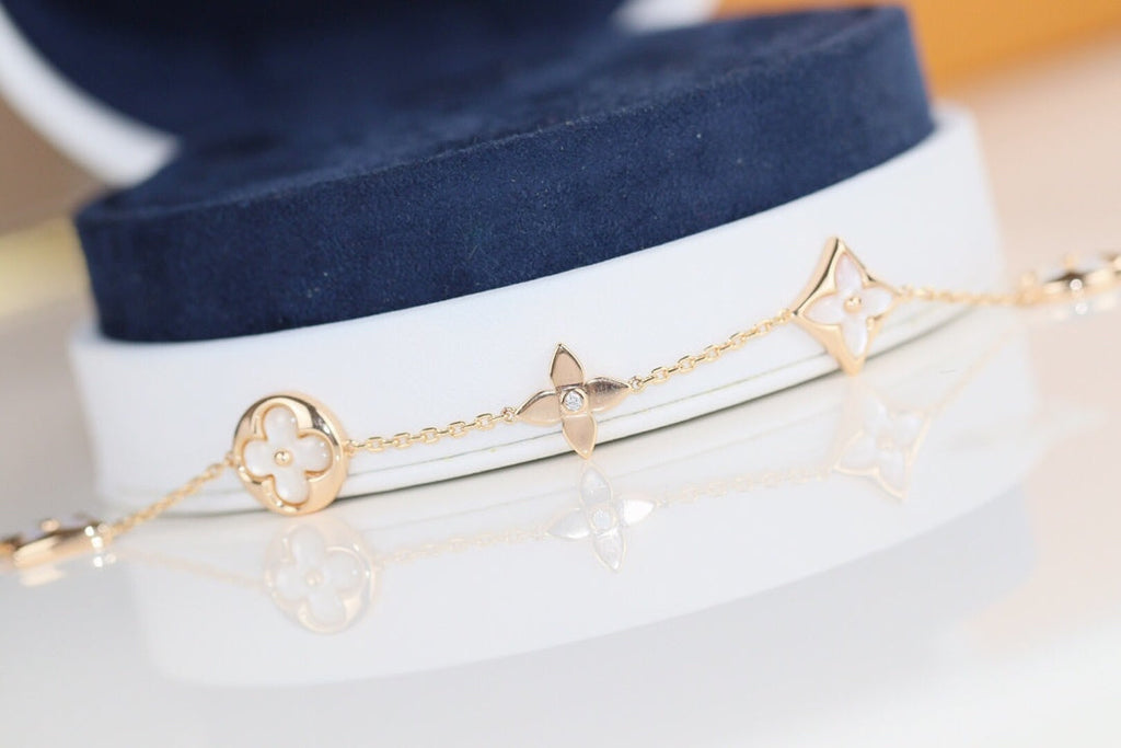[LUXE JEWELRY]LEAF CLOVER BRACELET