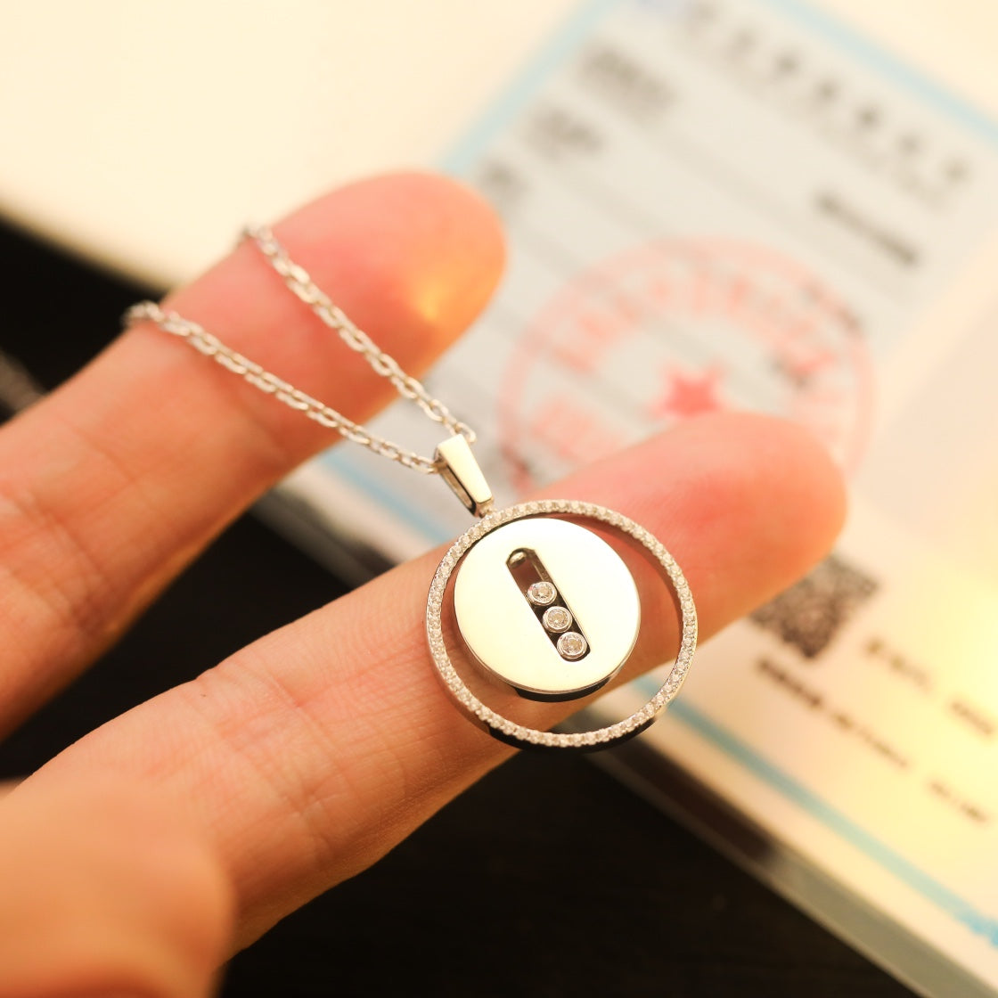 [Luxe Jewellery] LUCKY MOVE MM SILVER DIAMOND NECKLACE
