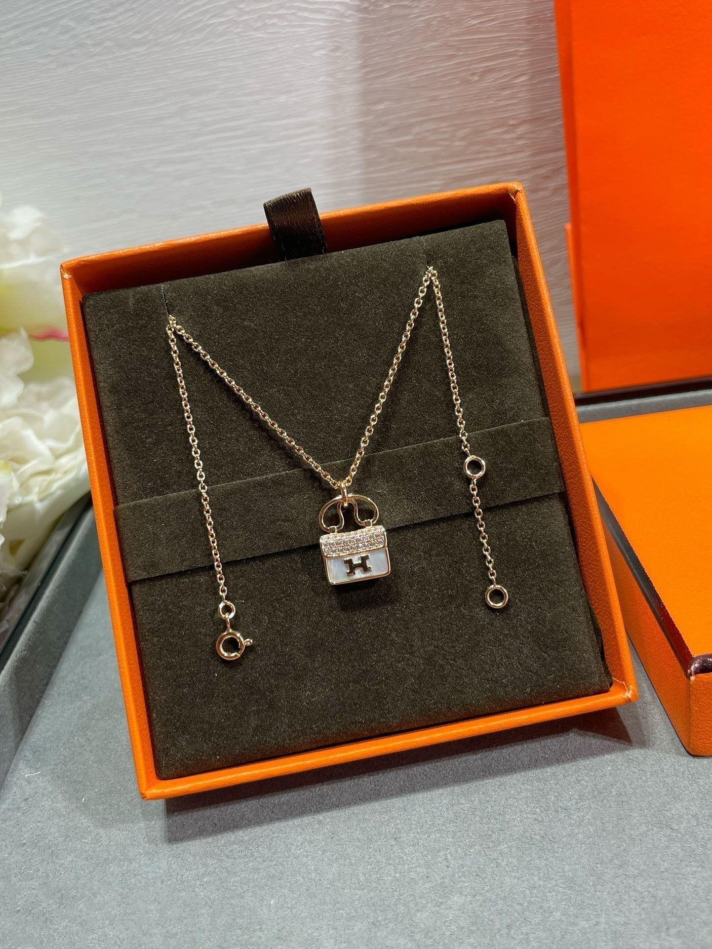[LUXE JEWELRY]H CIRCE MOISSANITE PENDANT NECKLACE GOLD