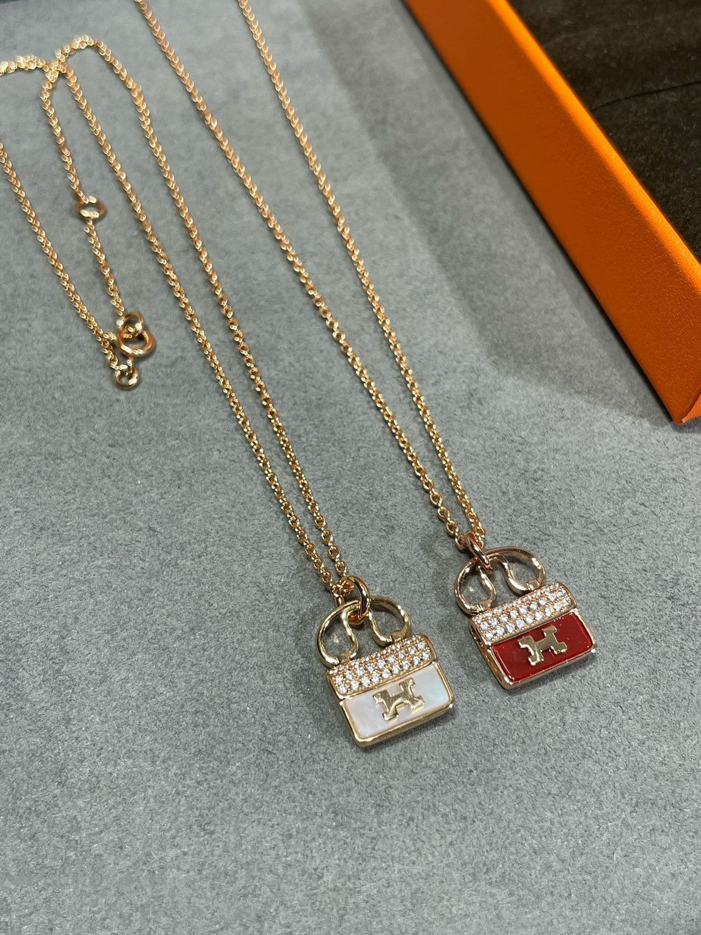 [LUXE JEWELRY]H CIRCE MOISSANITE PENDANT NECKLACE GOLD