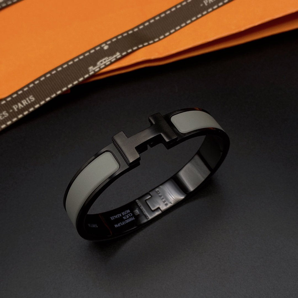 [LUXE JEWELRY]CLIC HM SO BLACK GREY BRACELET