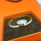 [LUXE JEWELRY]CLASSIC HM CLIC WHITE 8MM ENAMEL BRACELET