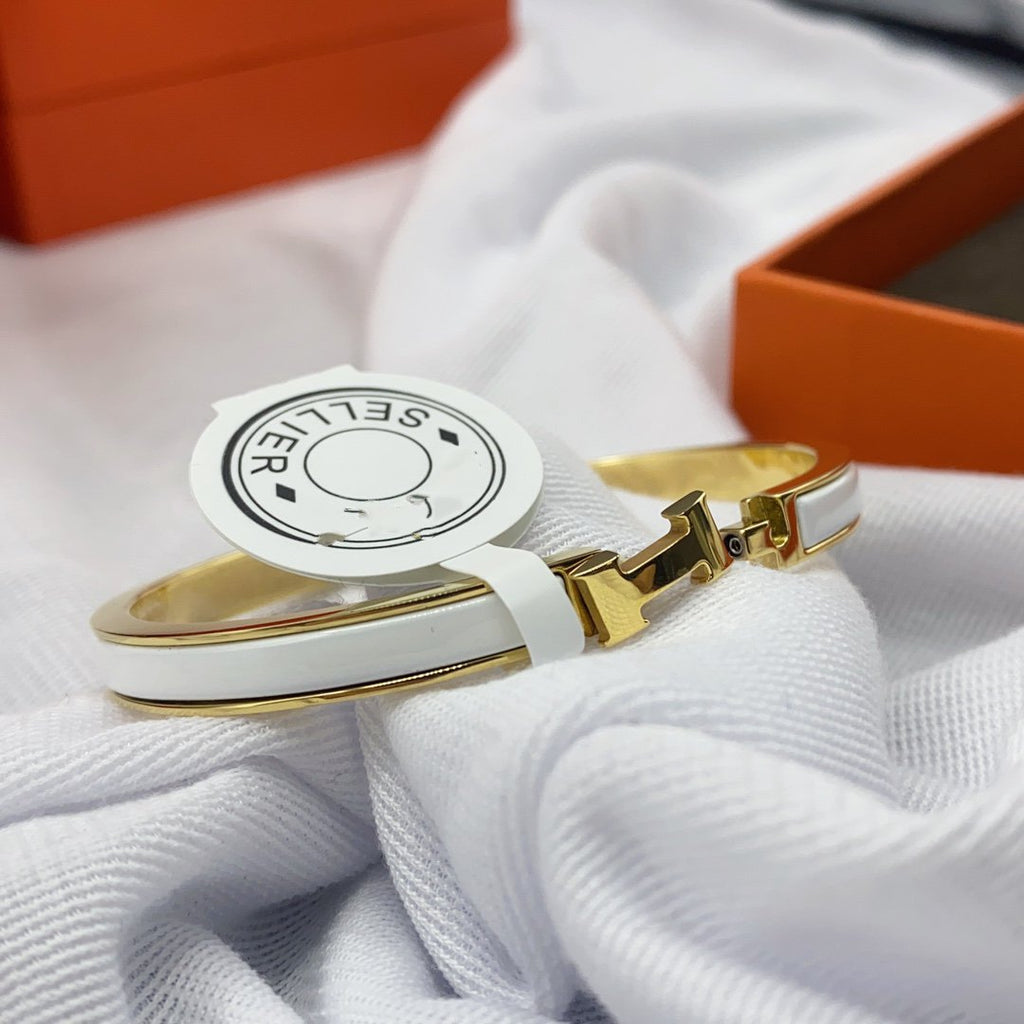 [LUXE JEWELRY]CLASSIC HM CLIC WHITE 8MM ENAMEL BRACELET