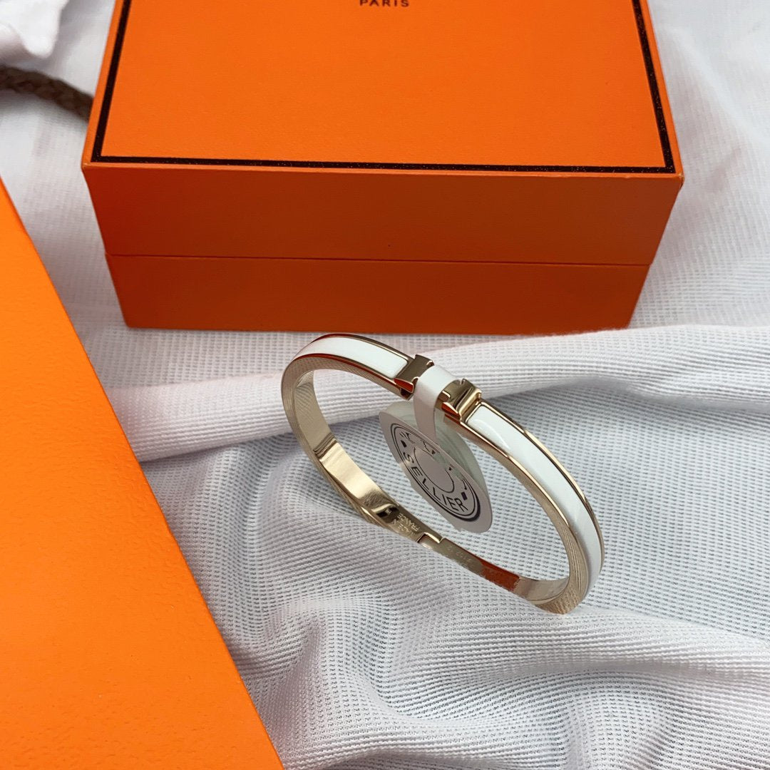[LUXE JEWELRY]CLASSIC HM CLIC WHITE 8MM ENAMEL BRACELET