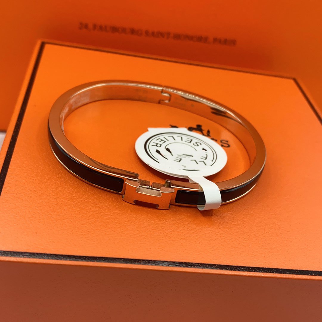 [LUXE JEWELRY]CLASSIC HM CLIC BLACK 8MM ENAMEL BRACELET
