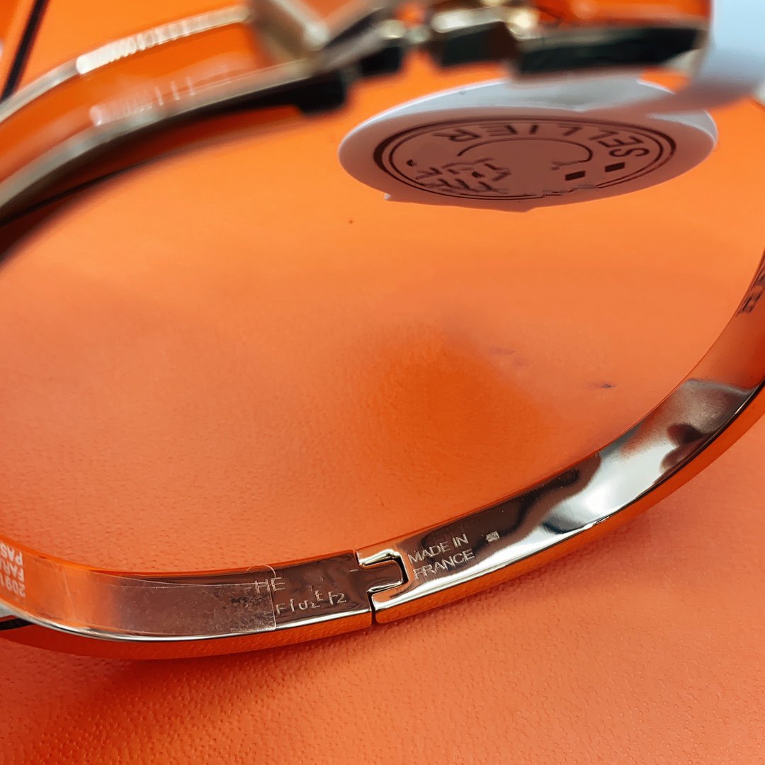 [LUXE JEWELRY]CLASSIC HM CLIC RED 8MM ENAMEL BRACELET