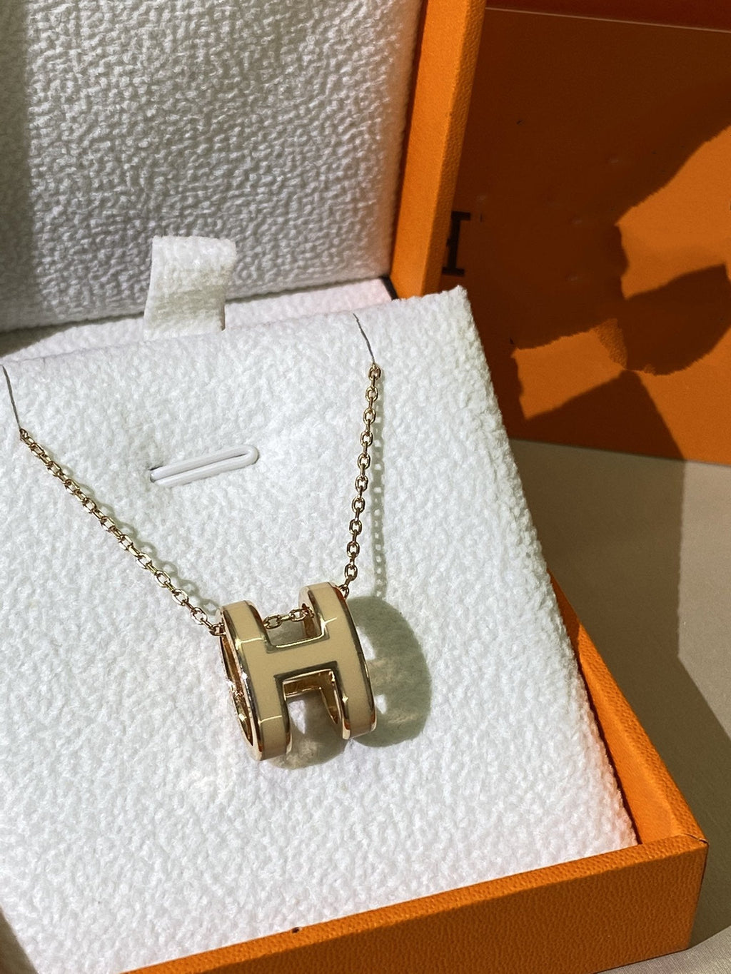 [LUXE JEWELRY]HM CLIC YELLOW ENAMEL GOLD NECKLACE