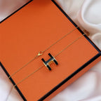 [LUXE JEWELRY]HM CLIC BLACK ENAMEL GOLD NECKLACE