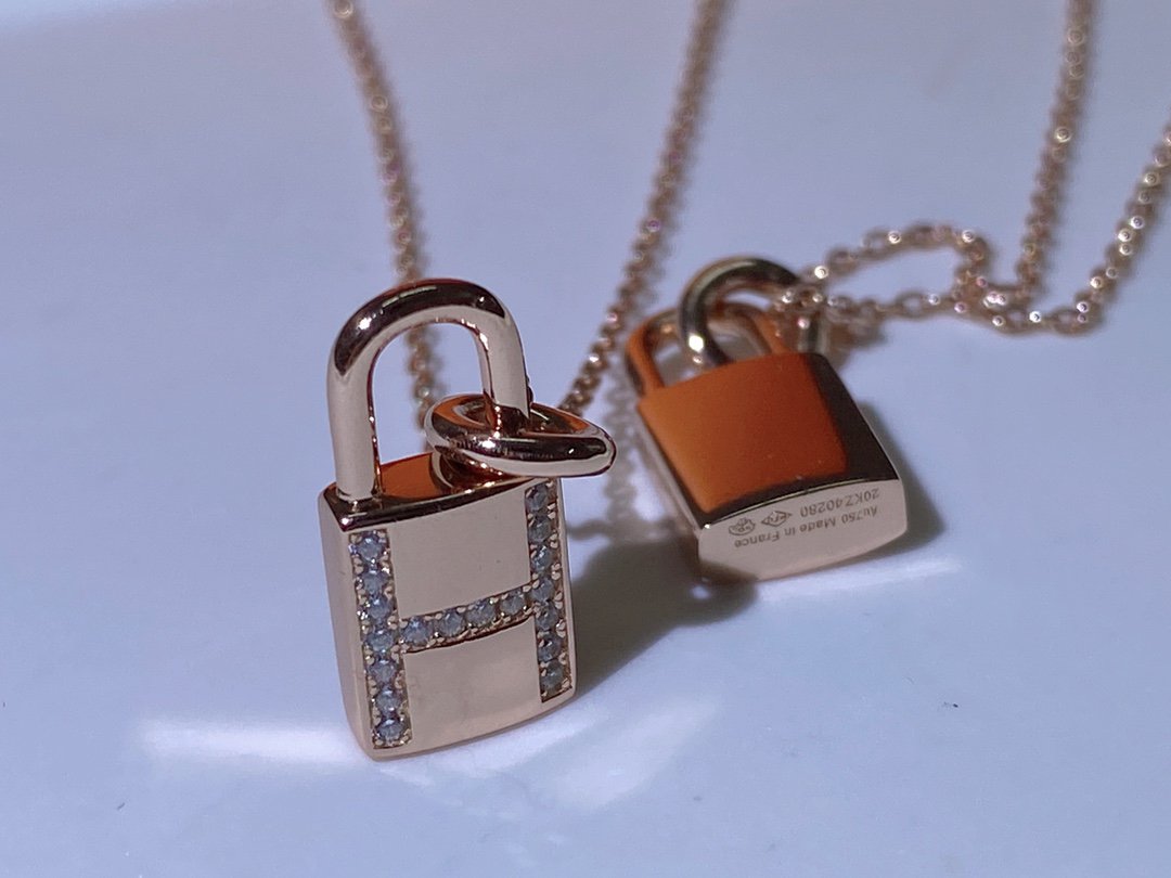 [LUXE JEWELRY]HM ADVANCED NICHE LOCK HEAD NECKLACE DIAMONDS