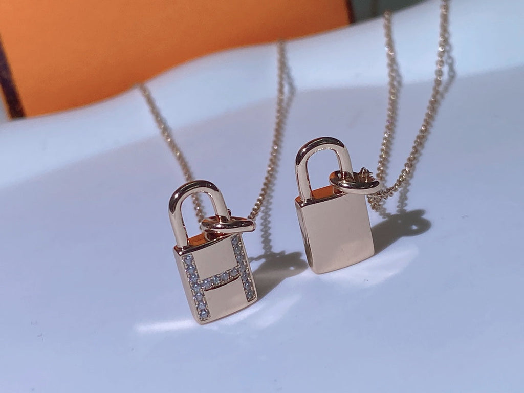 [LUXE JEWELRY]HM ADVANCED NICHE LOCK HEAD NECKLACE DIAMONDS