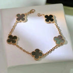 [LUXE JEWELRY] CLOVER 5 MOTIF GRAY MOP BRACELET COLLECTION
