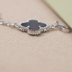 [LUXE JEWELRY] CLOVER 5 MOTIF ONYXS BRACELET COLLECTION