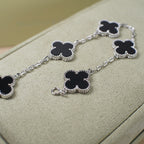 [LUXE JEWELRY] CLOVER 5 MOTIF ONYXS BRACELET COLLECTION