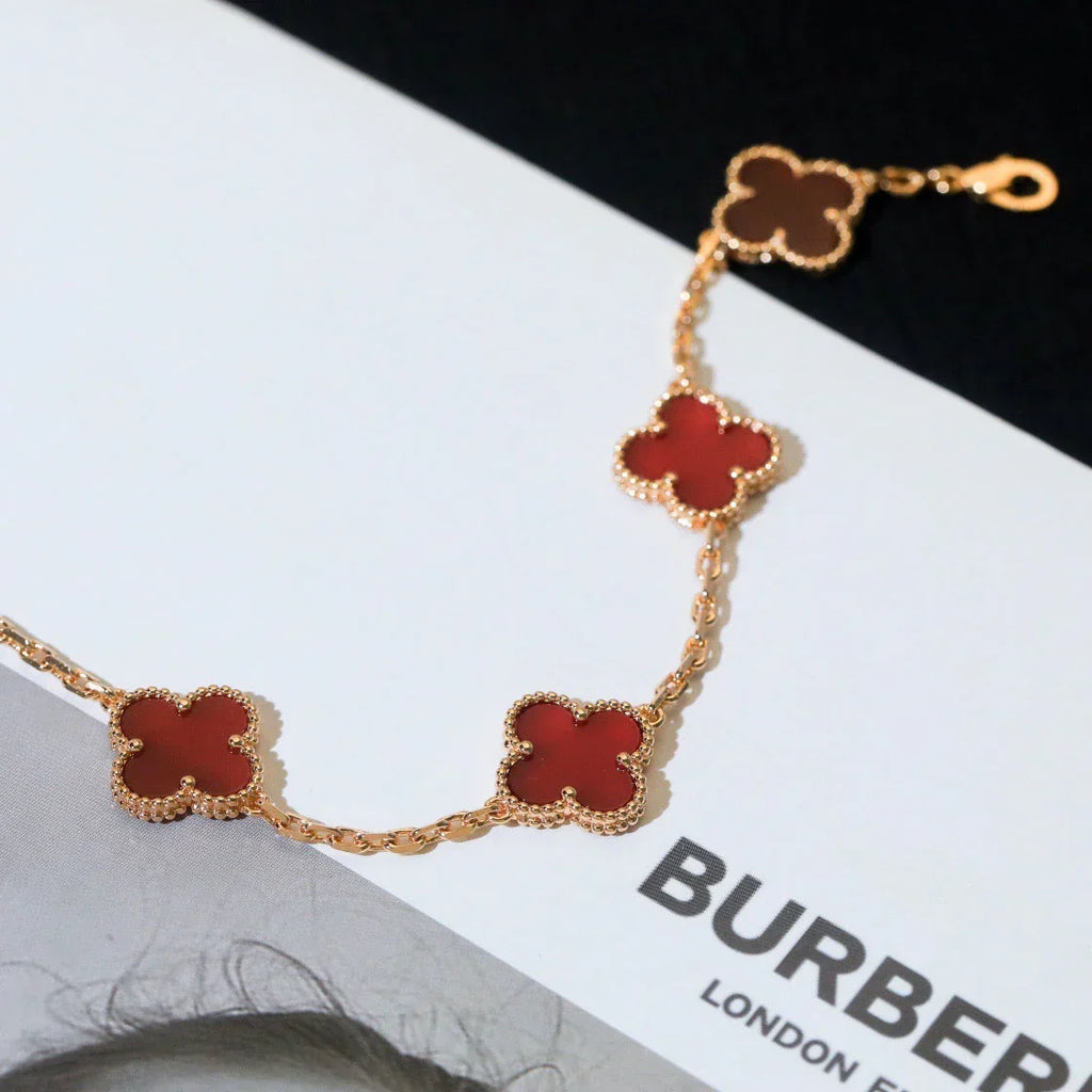 [LUXE JEWELRY] CLOVER 5 MOTIF RED CORNELIAN BRACELET COLLECTION