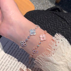 [LUXE JEWELRY]CLOVER 5 MOTIF PINK BLUE RED WHITE BRACELET