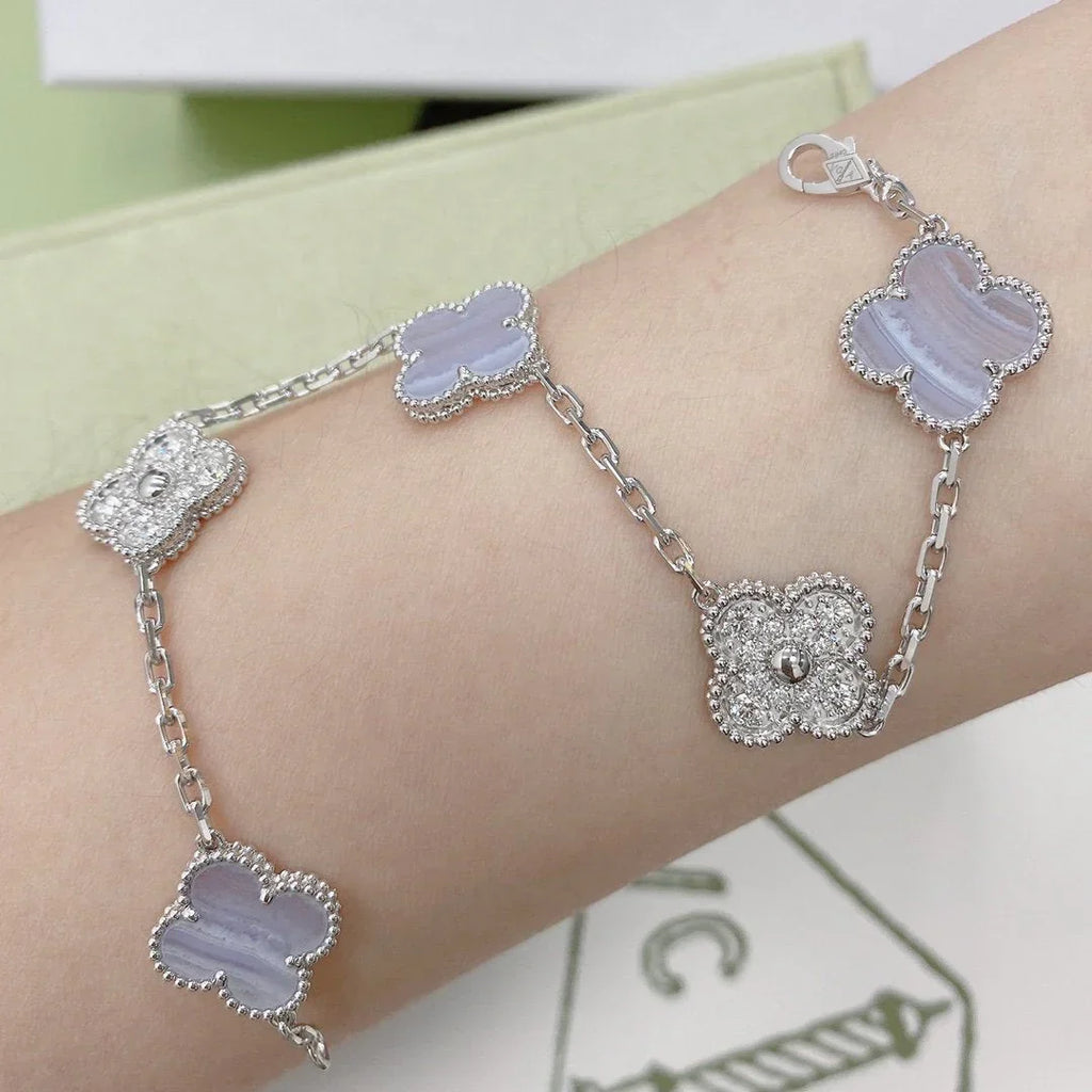 [LUXE JEWELRY] CLOVER 5 MOTIF PURPLE CHALCEDONY BRACELET COLLECTION