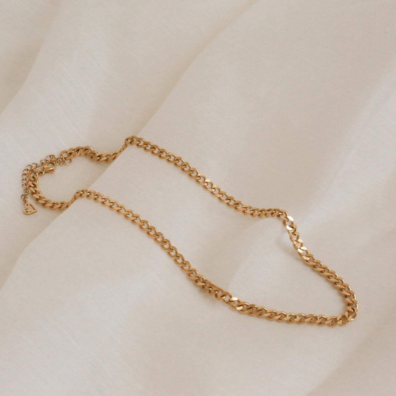 Essential Necklace Chains