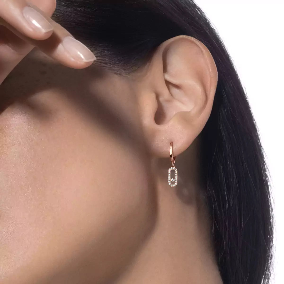 [LUXE JEWELRY]Move Uno Single Diamond Hoop Earring