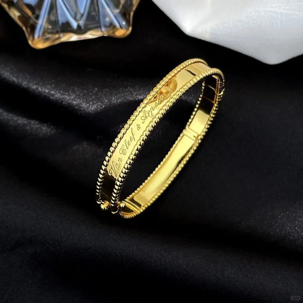 [LUXE JEWELRY]CLOVER PERLEE BRACELET SIGNATURE ENGRAVING SERIES