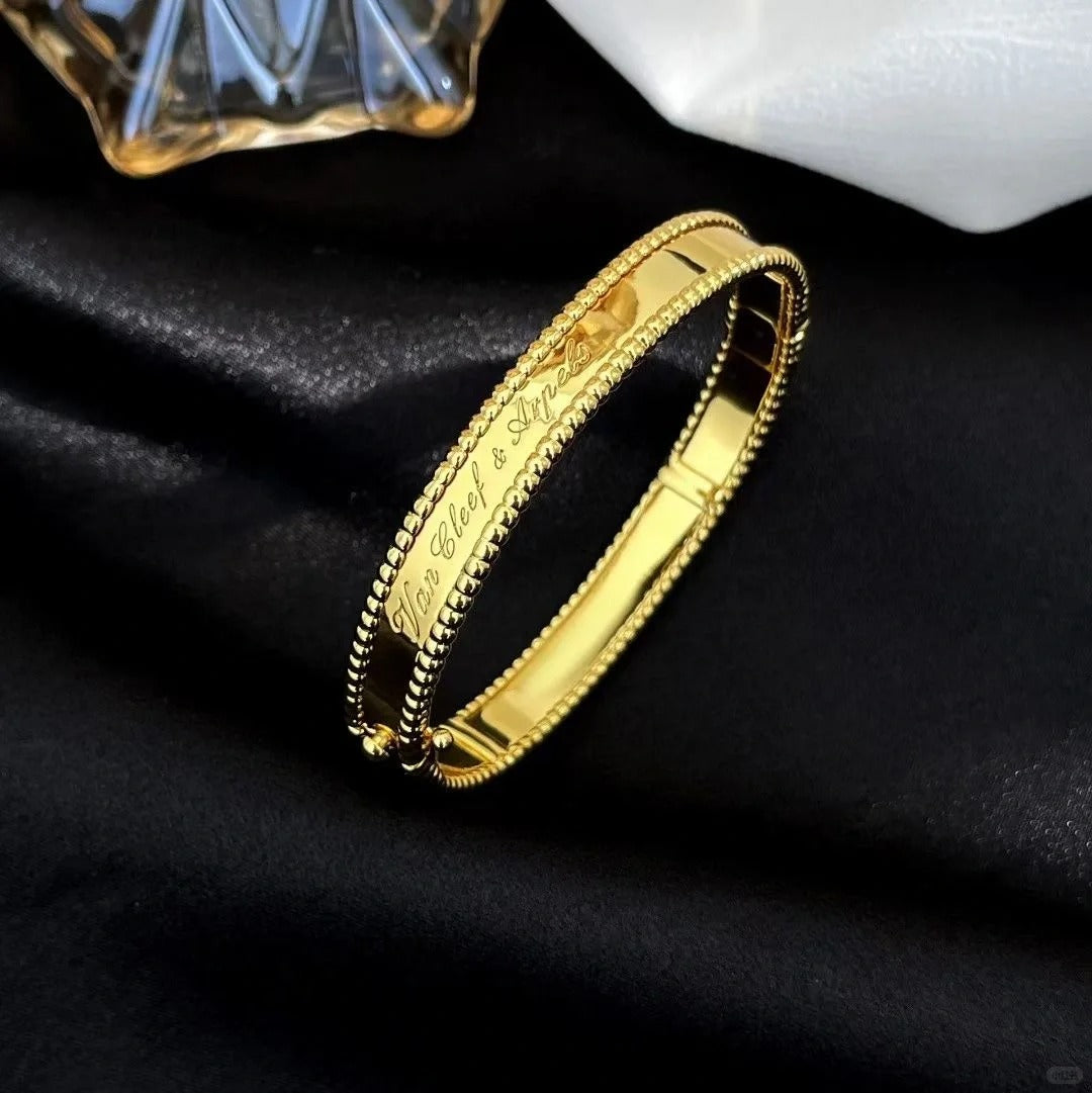 [LUXE JEWELRY]CLOVER PERLEE BRACELET SIGNATURE ENGRAVING SERIES