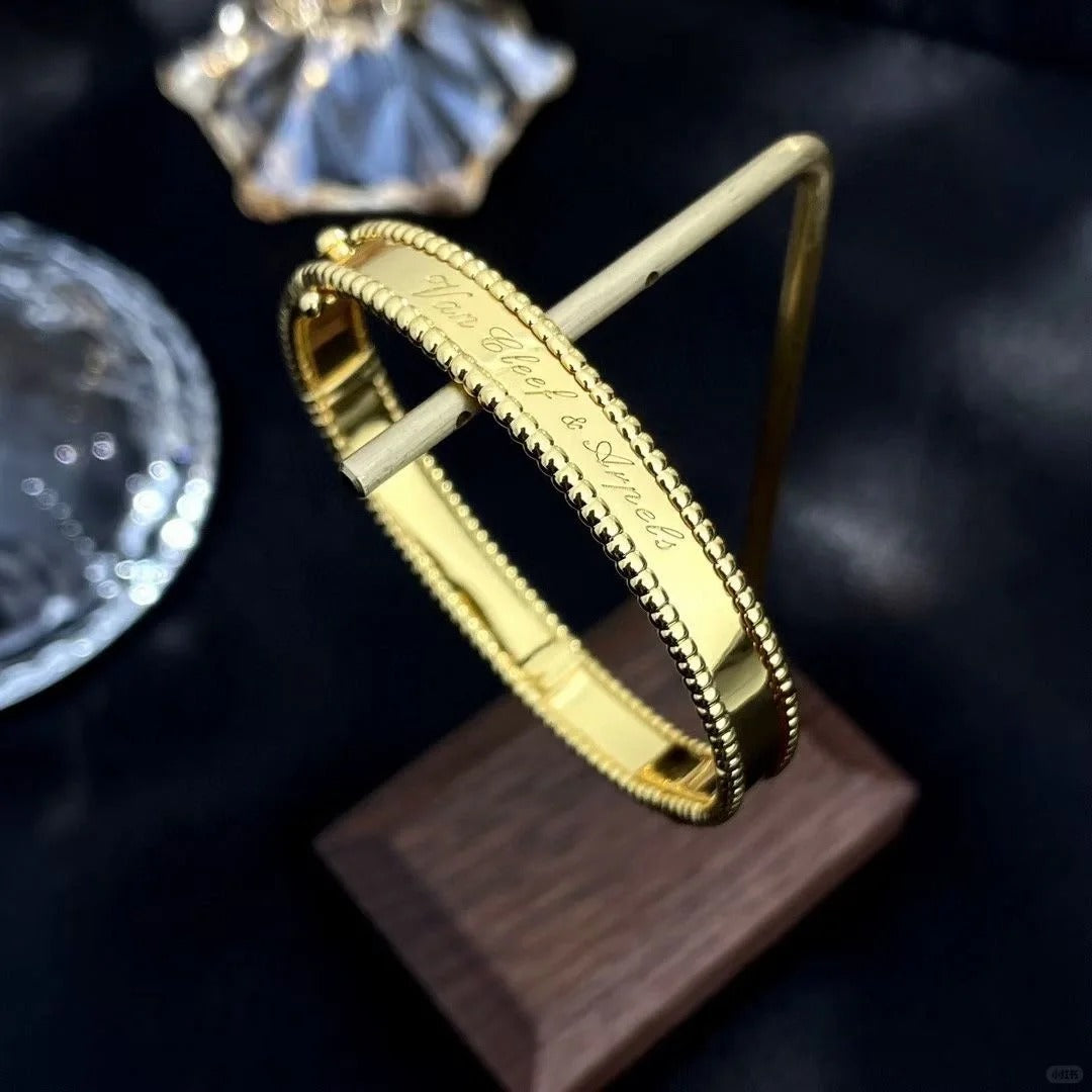 [LUXE JEWELRY]CLOVER PERLEE BRACELET SIGNATURE ENGRAVING SERIES