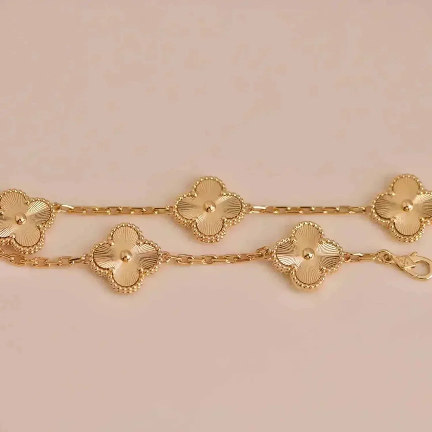 [LUXE JEWELRY] CLOVER 5 MOTIF LASER BRACELET COLLECTION