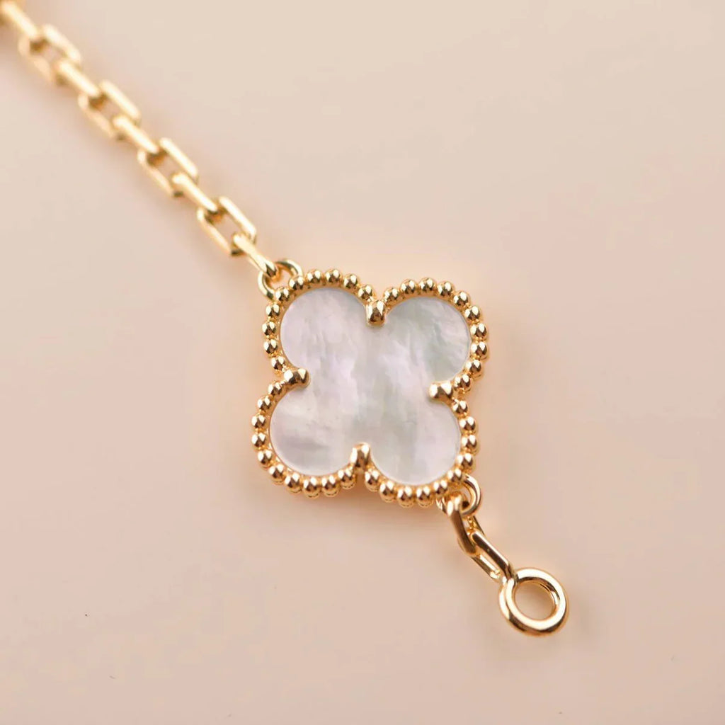 [LUXE JEWELRY]CLOVER WHITE PEARL MOP 5 MOTIF BRACELET COLLECTION