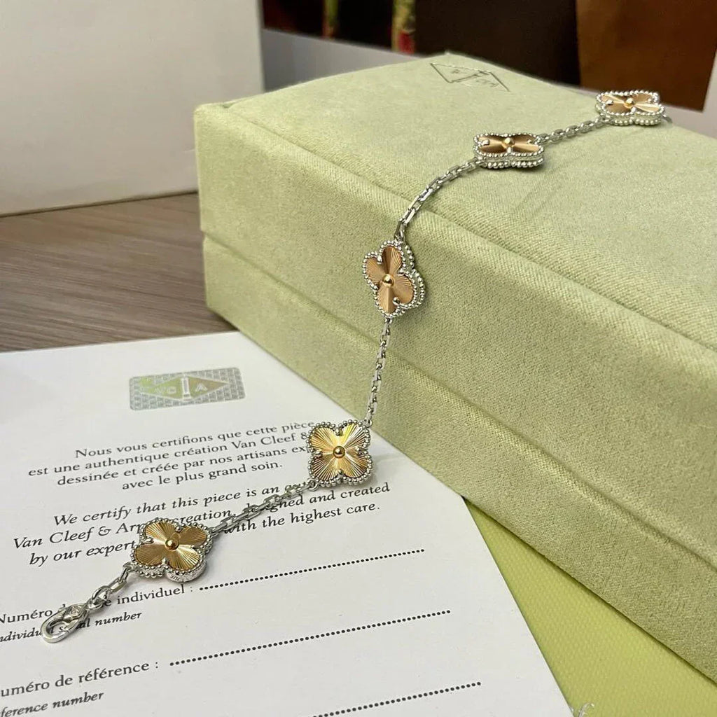[LUXE JEWELRY] CLOVER 5 MOTIF LASER BRACELET COLLECTION
