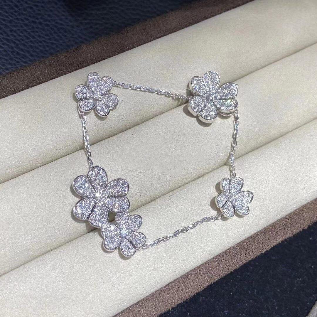 [LUXE JEWELRY]FRIVOLE SILVER 5 FLOWERS BRACELET