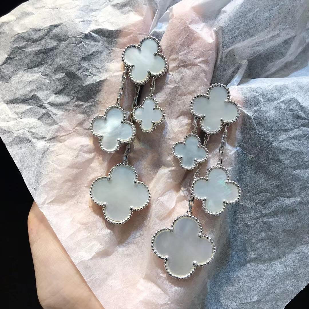 [LUXE JEWELRY]CLOVER EARRINGS WHITE MOP 4 MOTIFS SILVER