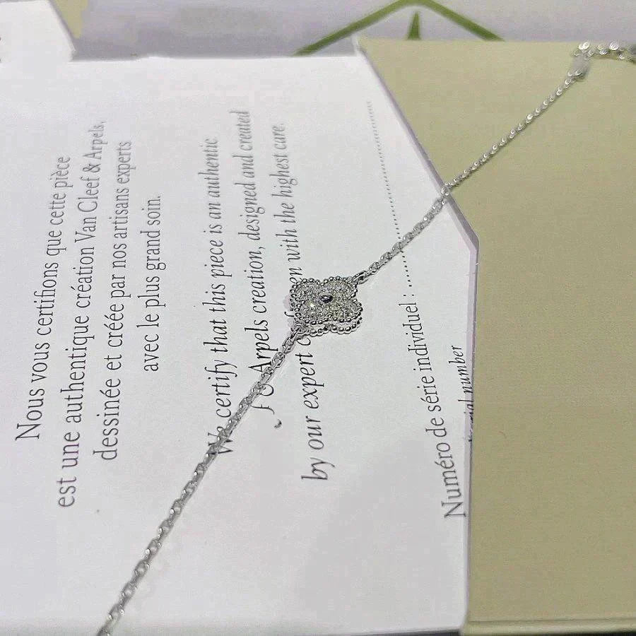 [LUXE JEWELRY]CLOVER  SINGLE FLOWER BRACELET SILVER