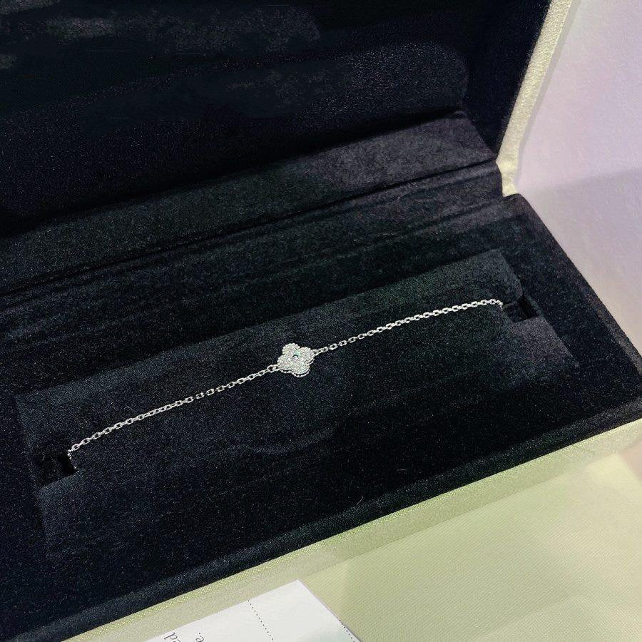 [LUXE JEWELRY]CLOVER  SINGLE FLOWER BRACELET SILVER